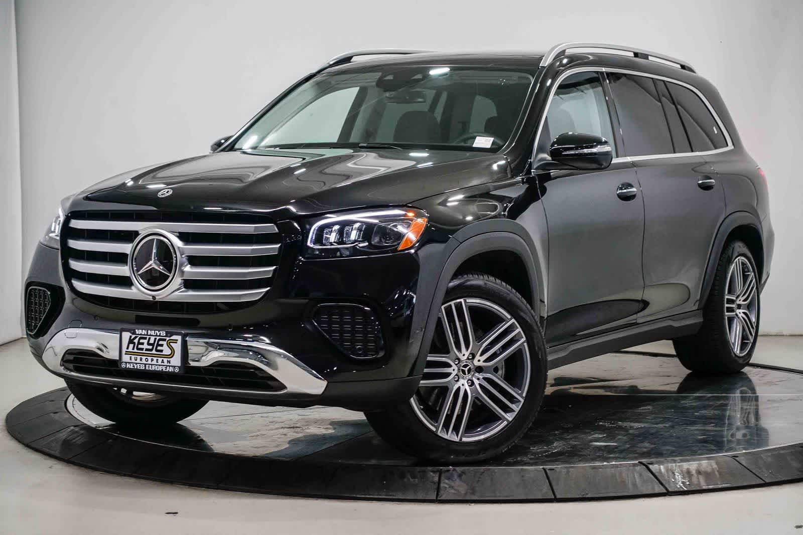 Thumbnail: 2026 Mercedes-Benz GLS - 1