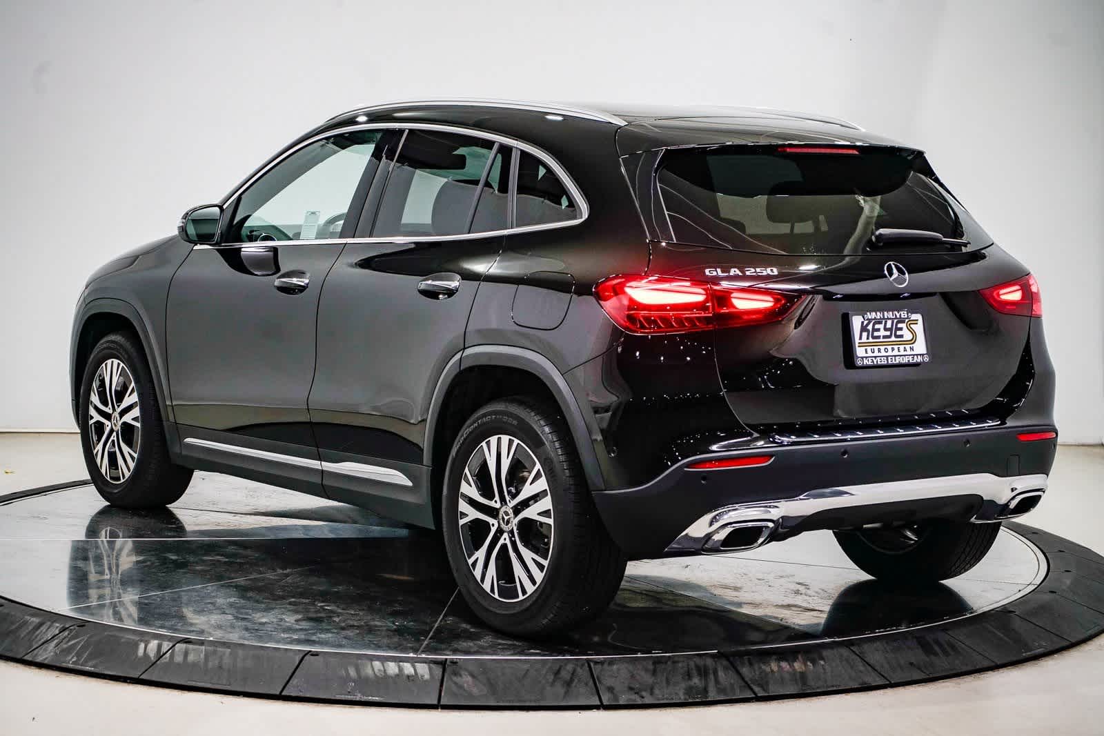 Thumbnail: 2025 Mercedes-Benz GLA - 2