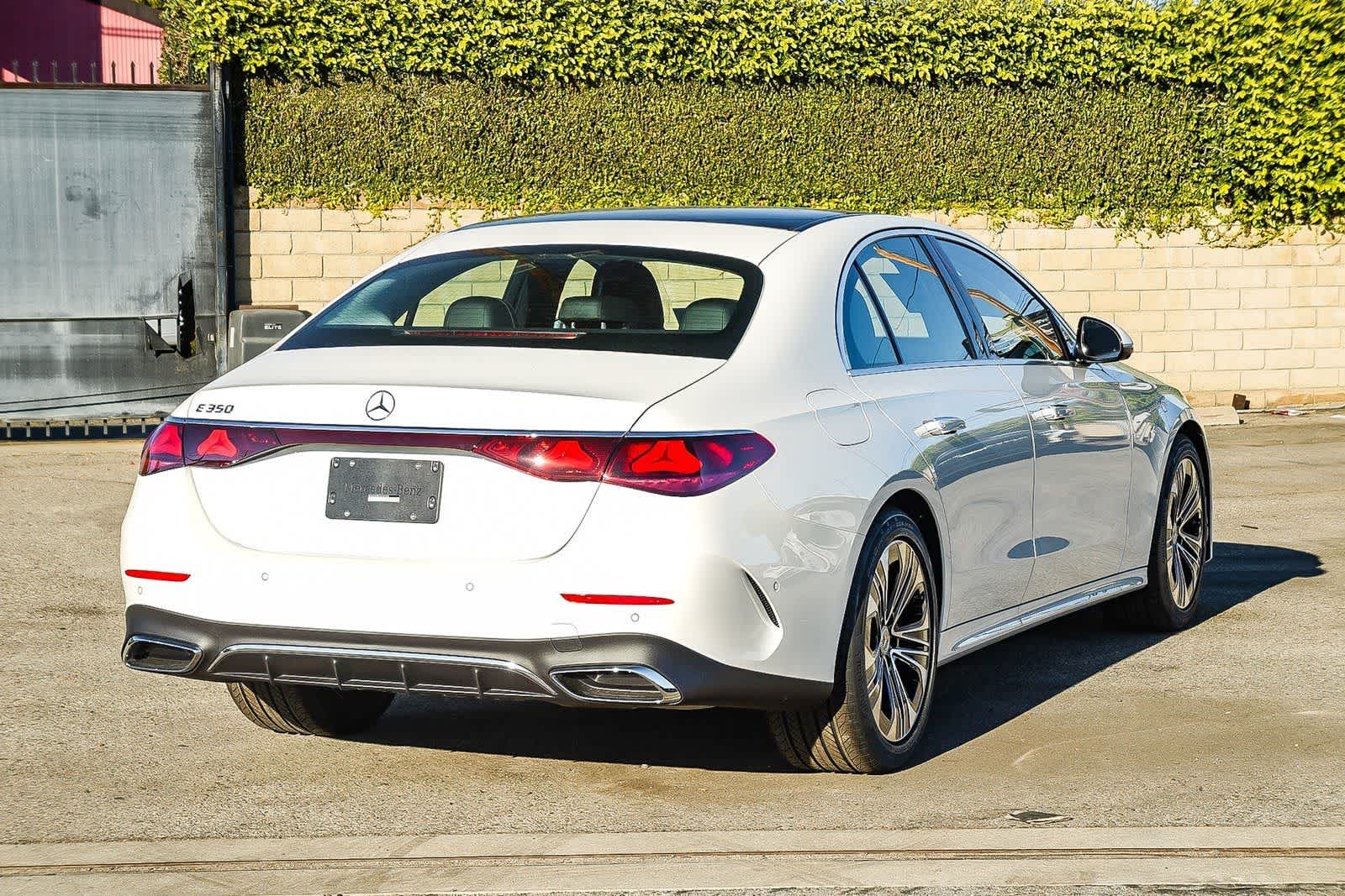 Thumbnail: 2026 Mercedes-Benz E-Class - 4