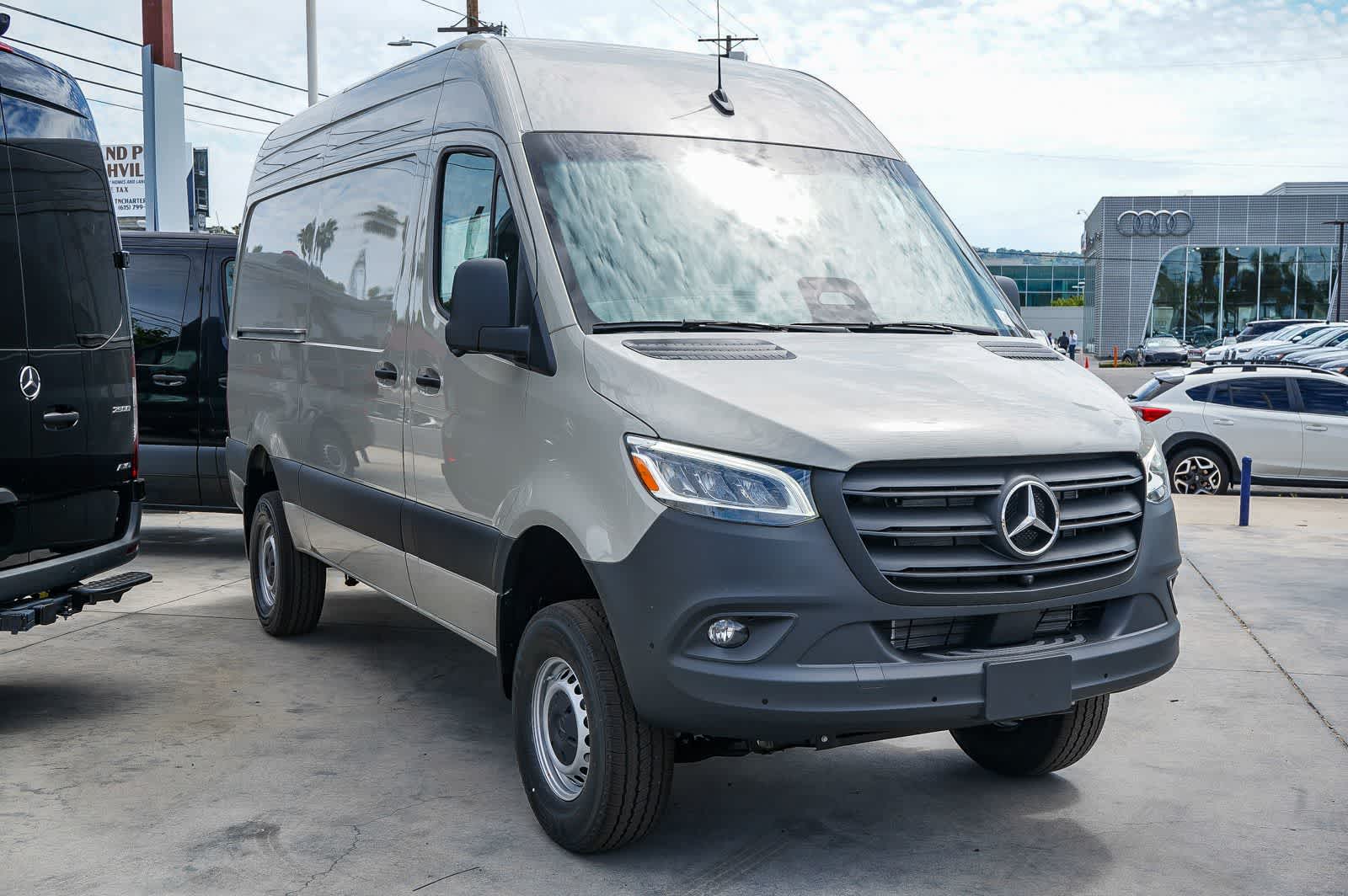 Thumbnail: 2026 Mercedes-Benz Sprinter - 3