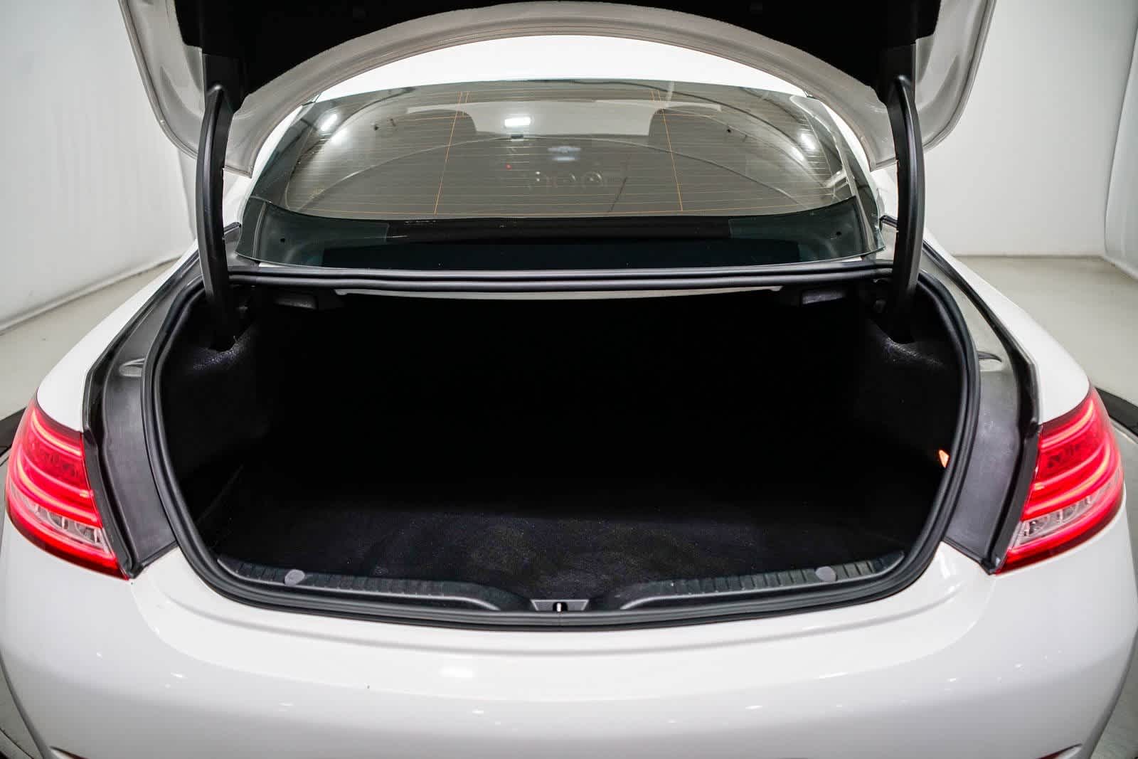 Thumbnail: 2018 Mercedes-Benz C-Class - 27