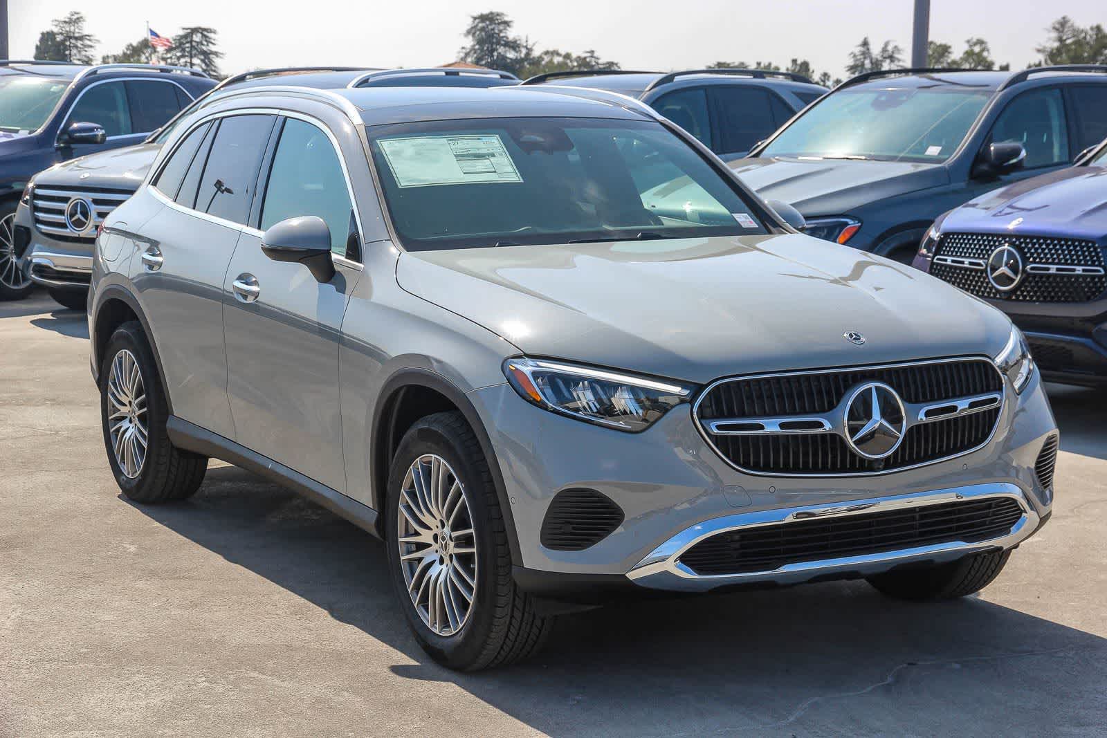 Thumbnail: 2026 Mercedes-Benz GLC - 3