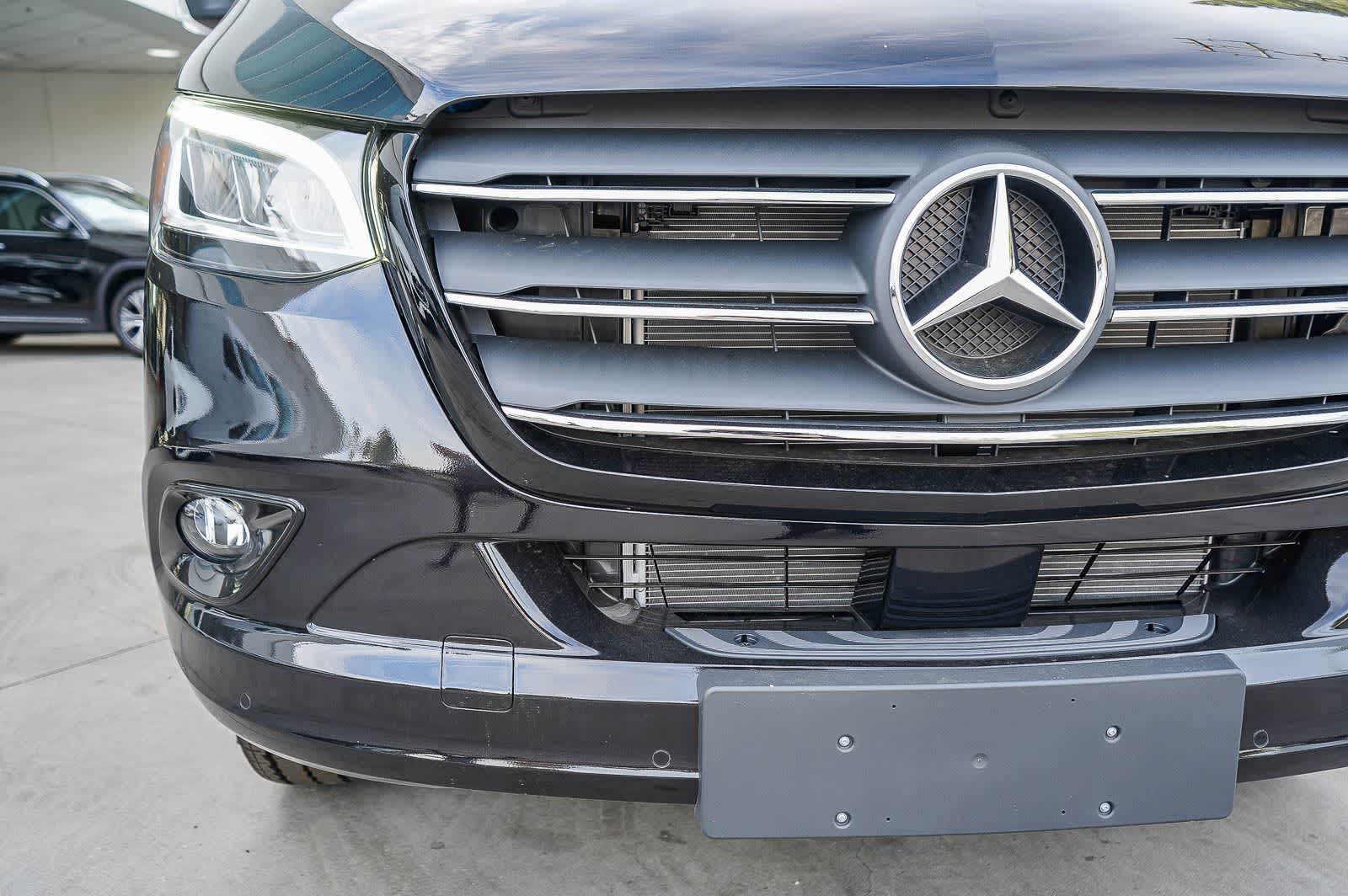 Thumbnail: 2026 Mercedes-Benz Sprinter - 11