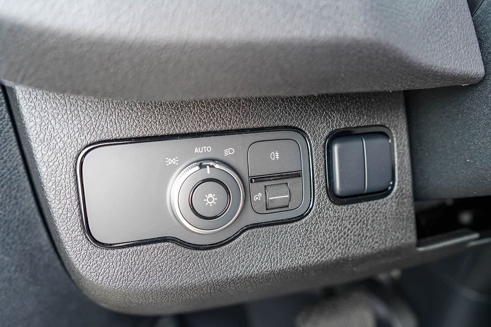 Thumbnail: 2026 Mercedes-Benz Sprinter - 23