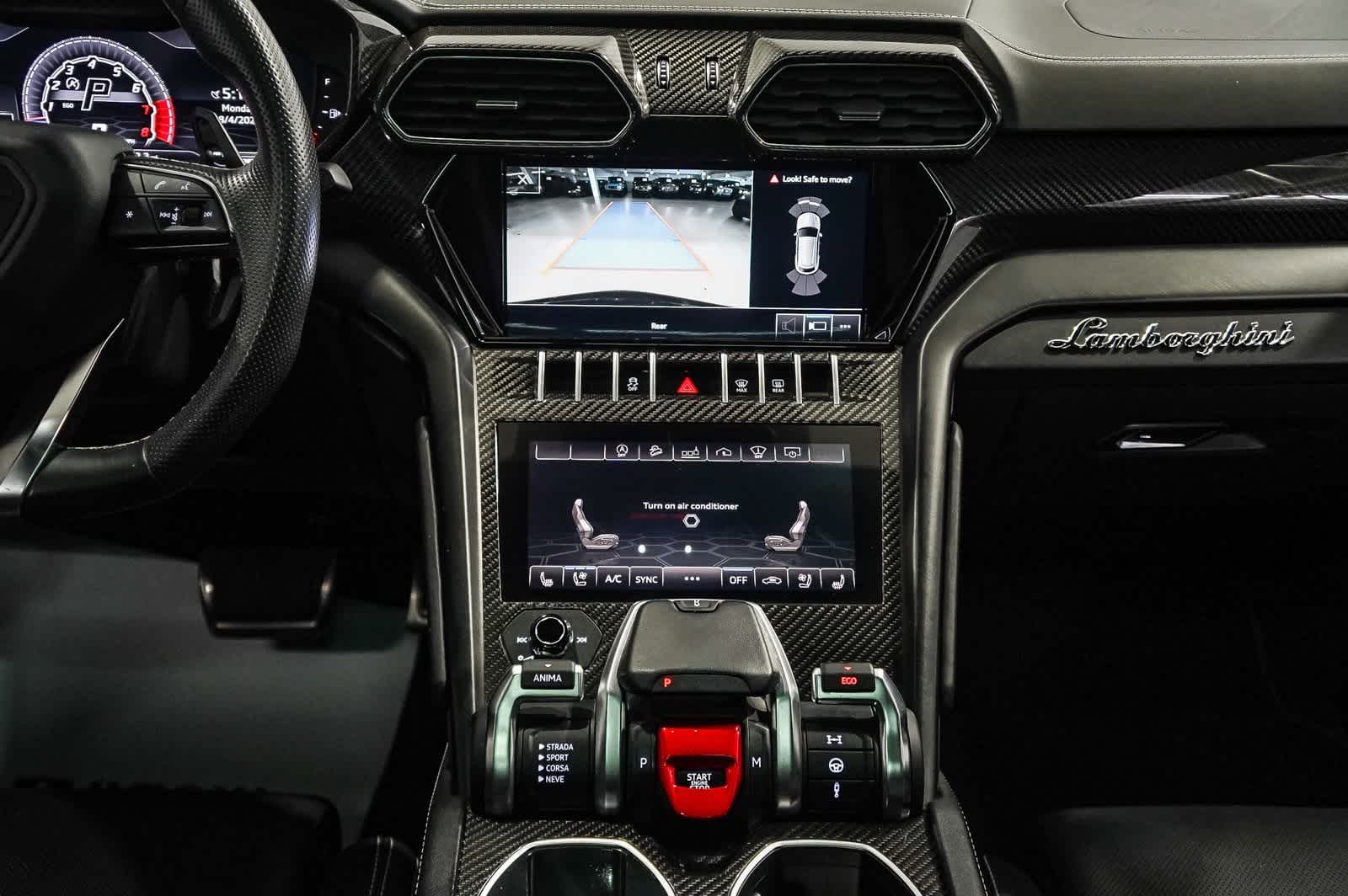 Thumbnail: 2021 Lamborghini Urus - 13