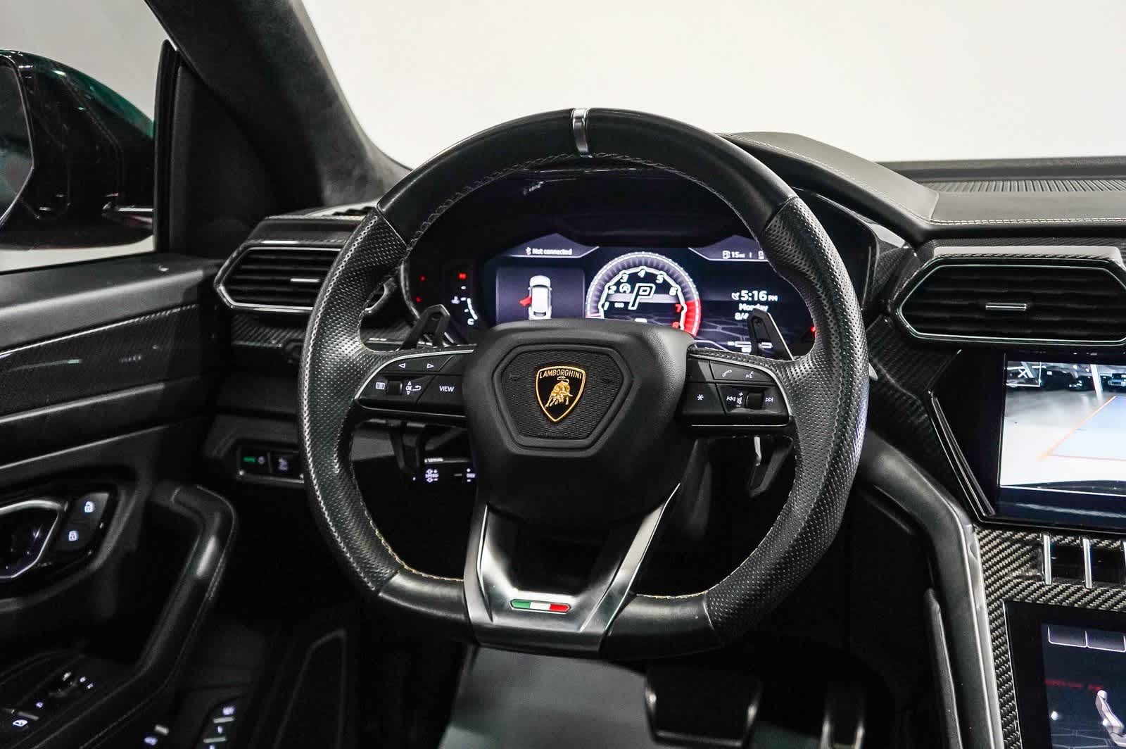Thumbnail: 2021 Lamborghini Urus - 15