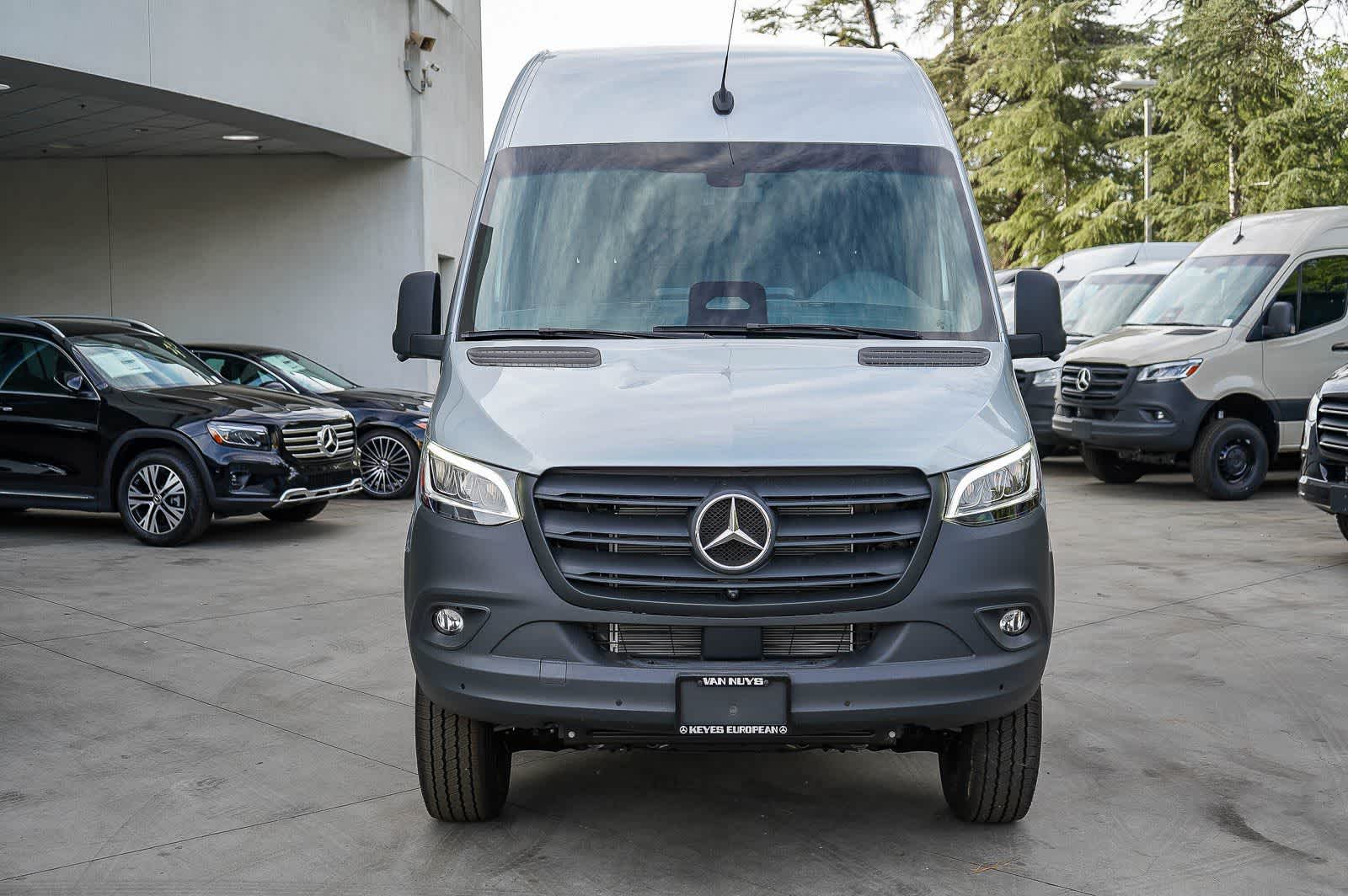 Thumbnail: 2026 Mercedes-Benz Sprinter - 2