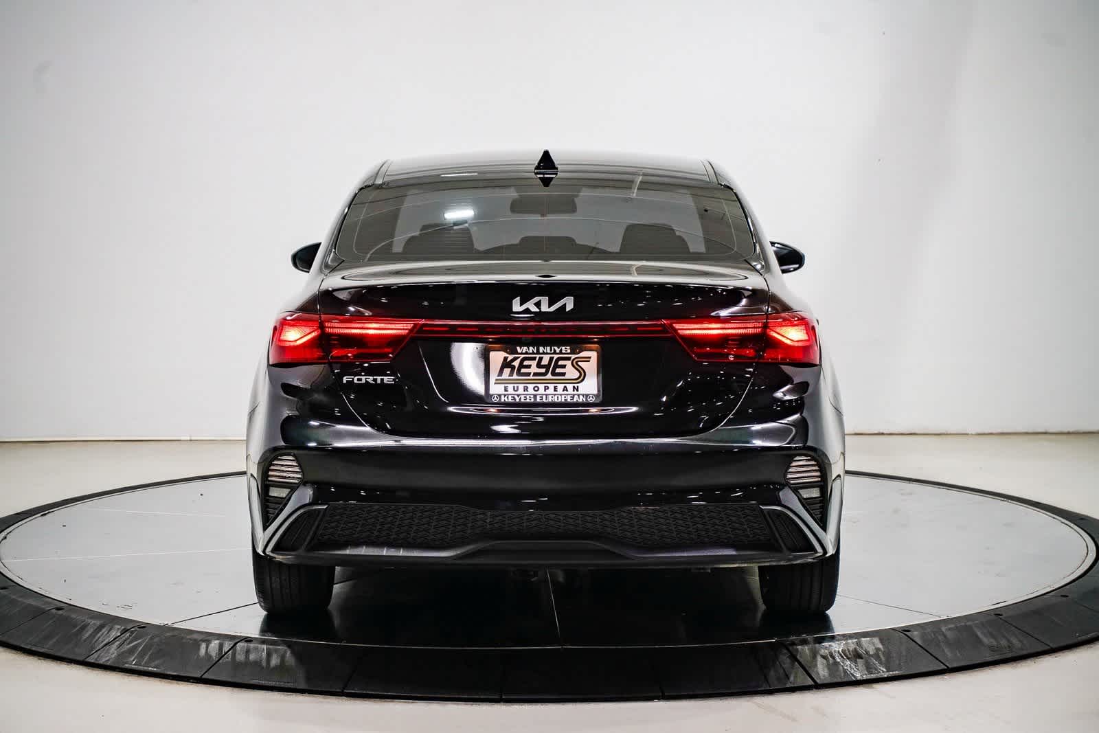 Thumbnail: 2023 Kia Forte - 3