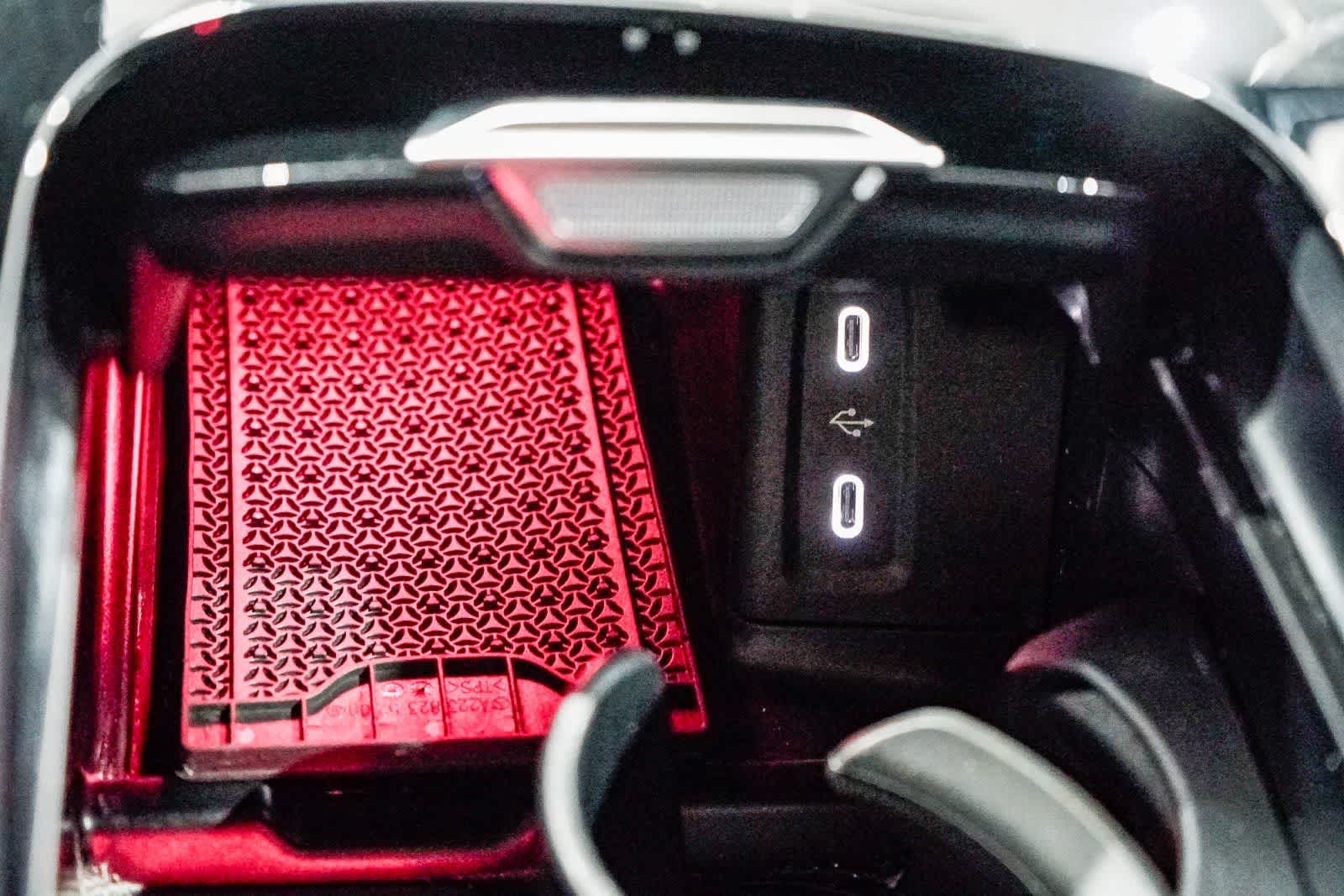 Thumbnail: 2025 Mercedes-Benz GLC - 22