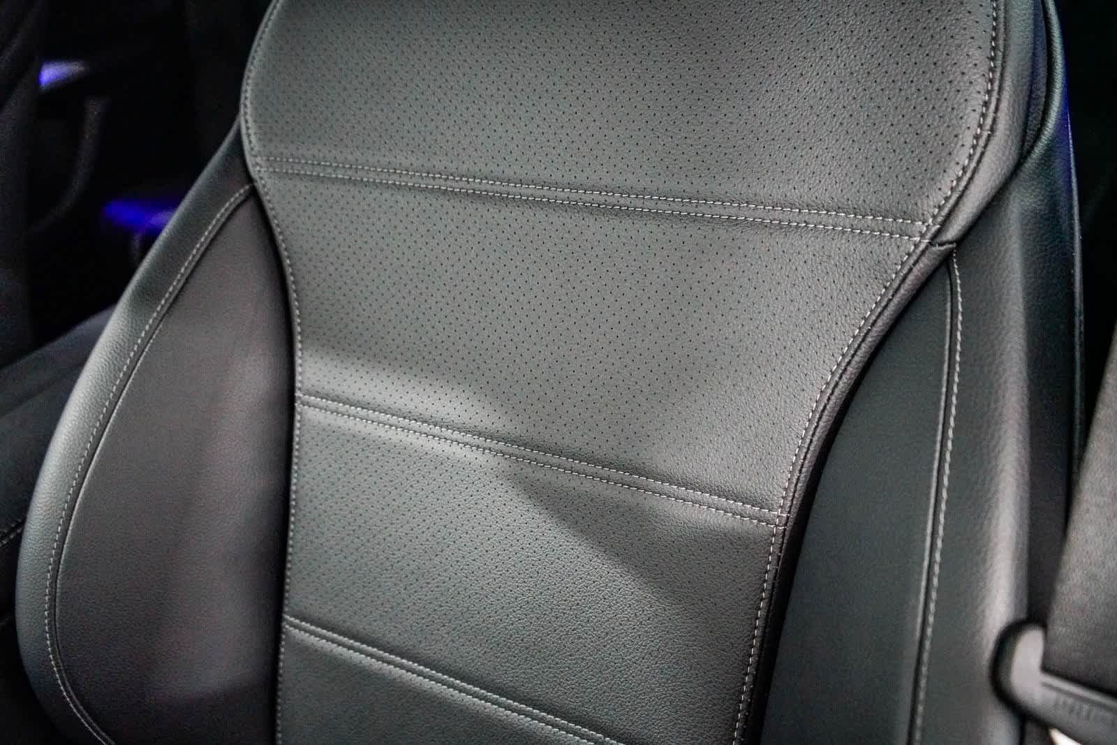 Thumbnail: 2025 Mercedes-Benz GLC - 26