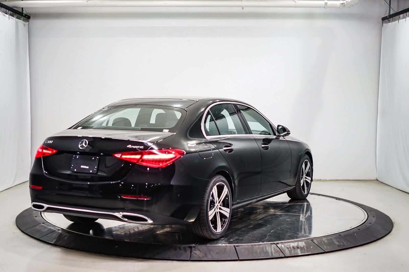 Thumbnail: 2025 Mercedes-Benz C-Class - 4