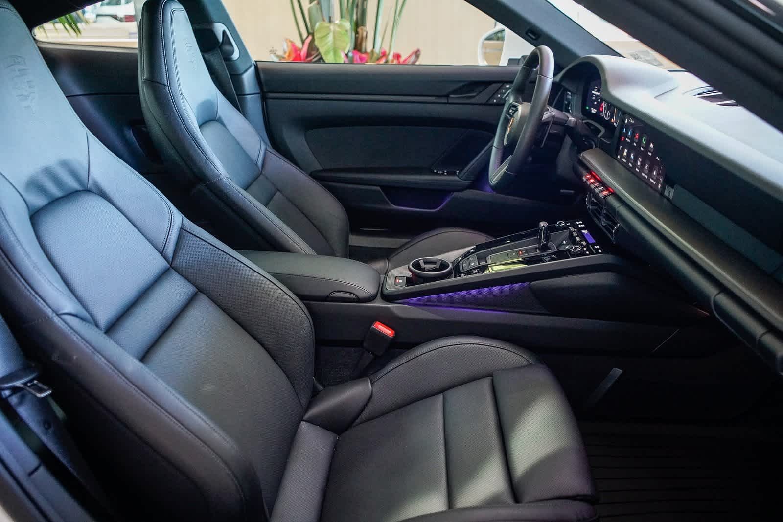 Thumbnail: 2025 Porsche 911 - 18