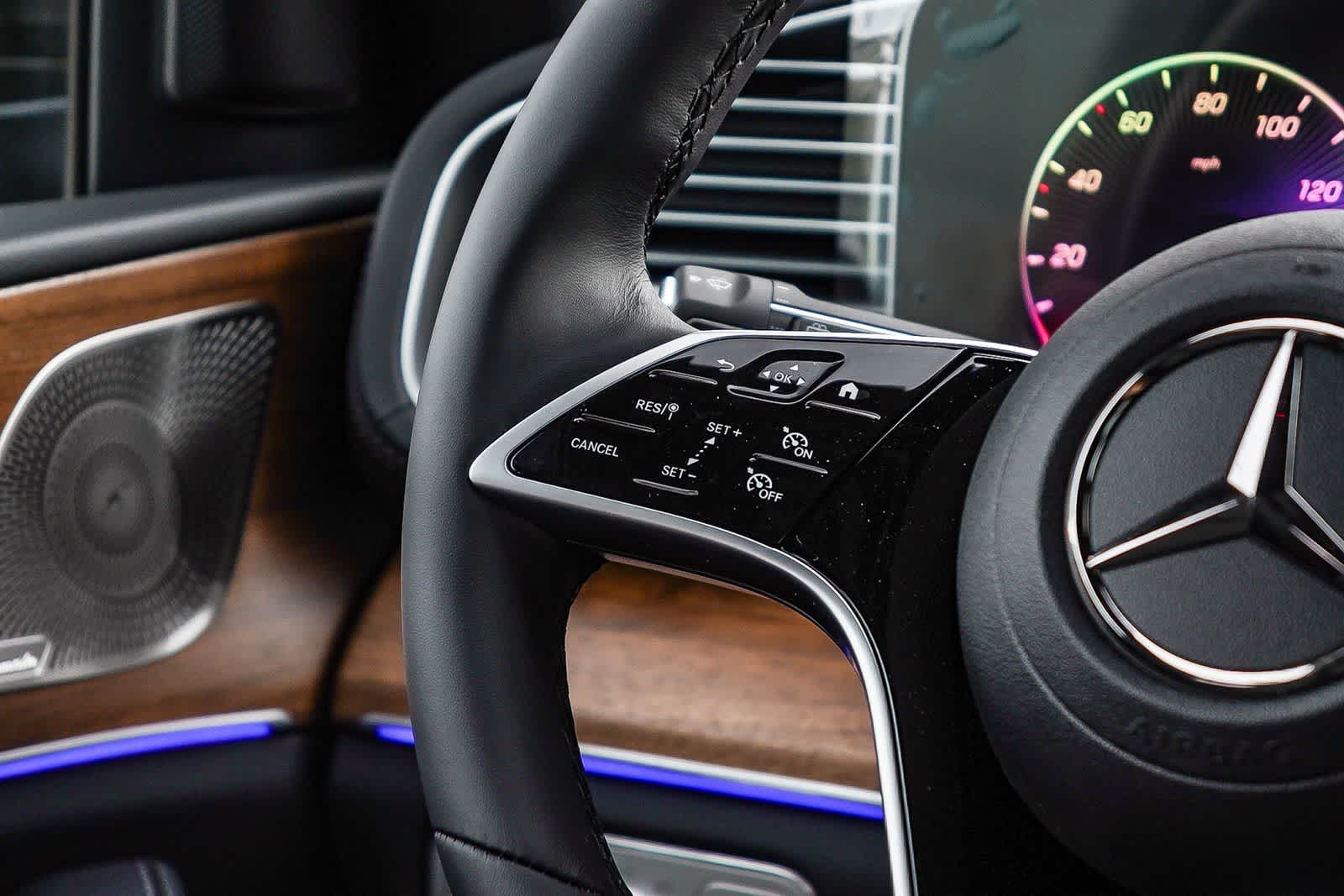 Thumbnail: 2026 Mercedes-Benz GLE - 35