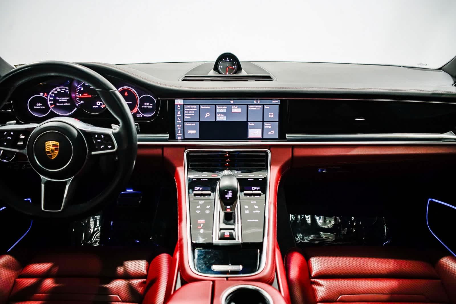 Thumbnail: 2018 Porsche Panamera - 12