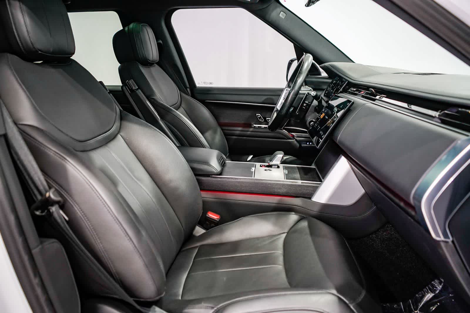 Thumbnail: 2024 Land Rover Range Rover - 16