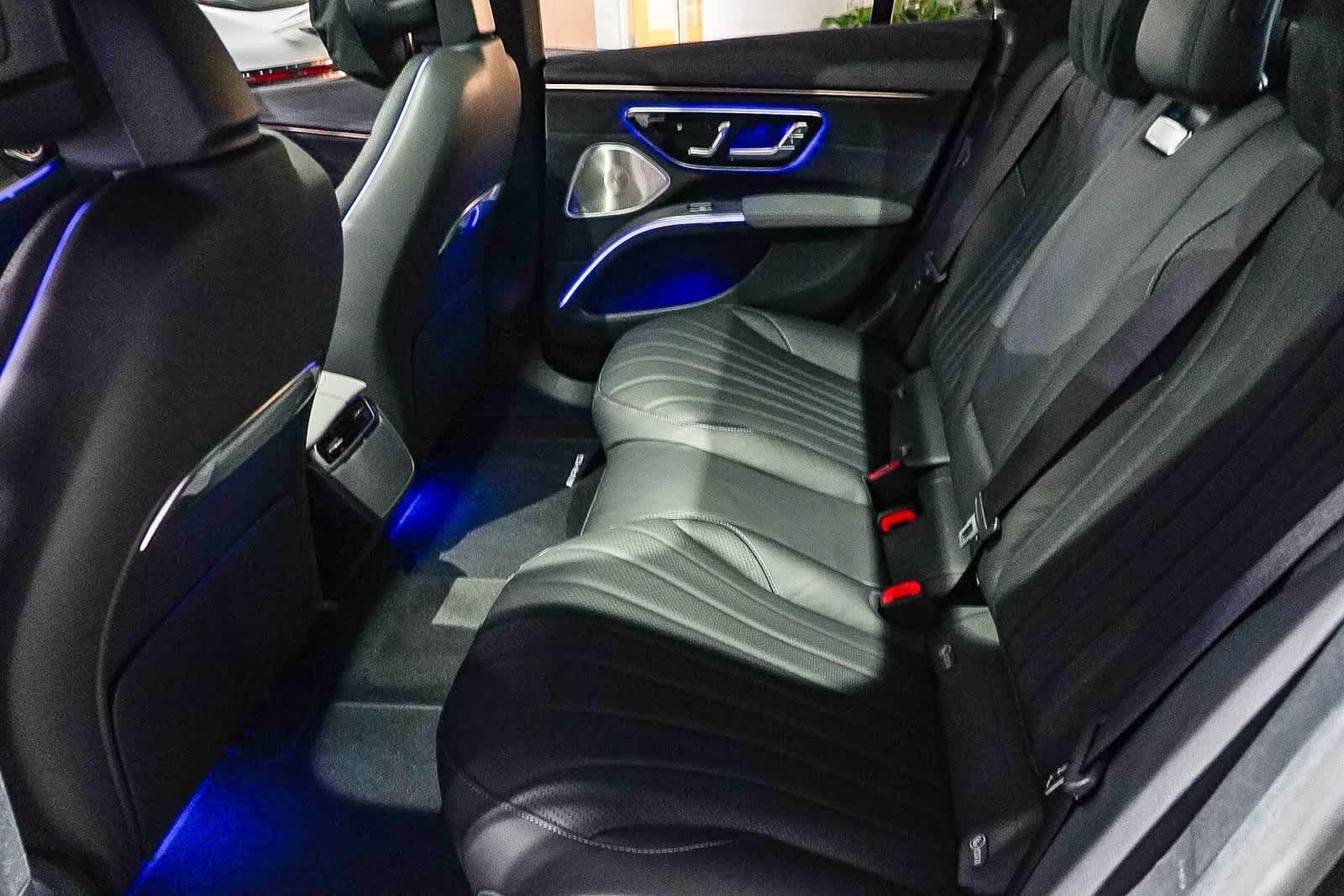 Thumbnail: 2026 Mercedes-Benz EQS - 21