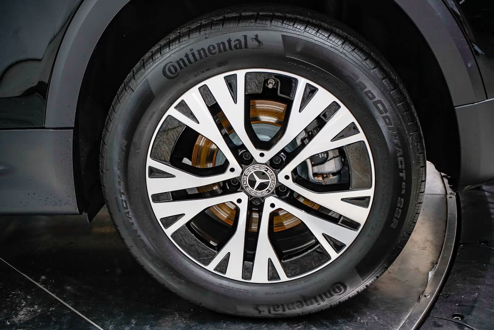 Thumbnail: 2025 Mercedes-Benz GLB - 10