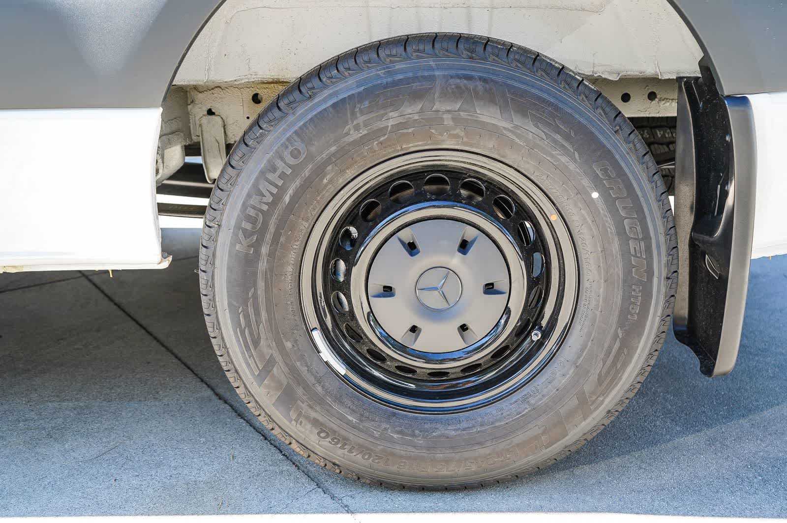 Thumbnail: 2026 Mercedes-Benz Sprinter - 8