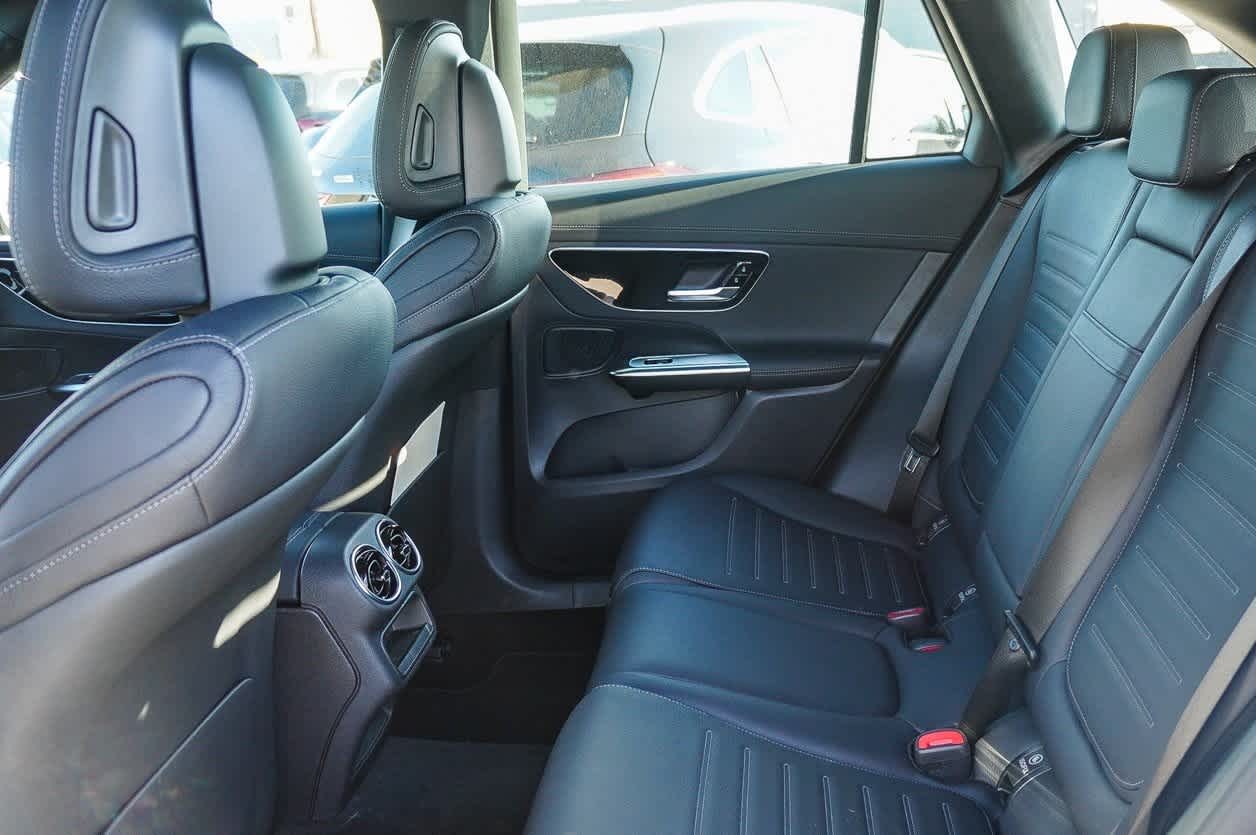 Thumbnail: 2025 Mercedes-Benz GLC - 20