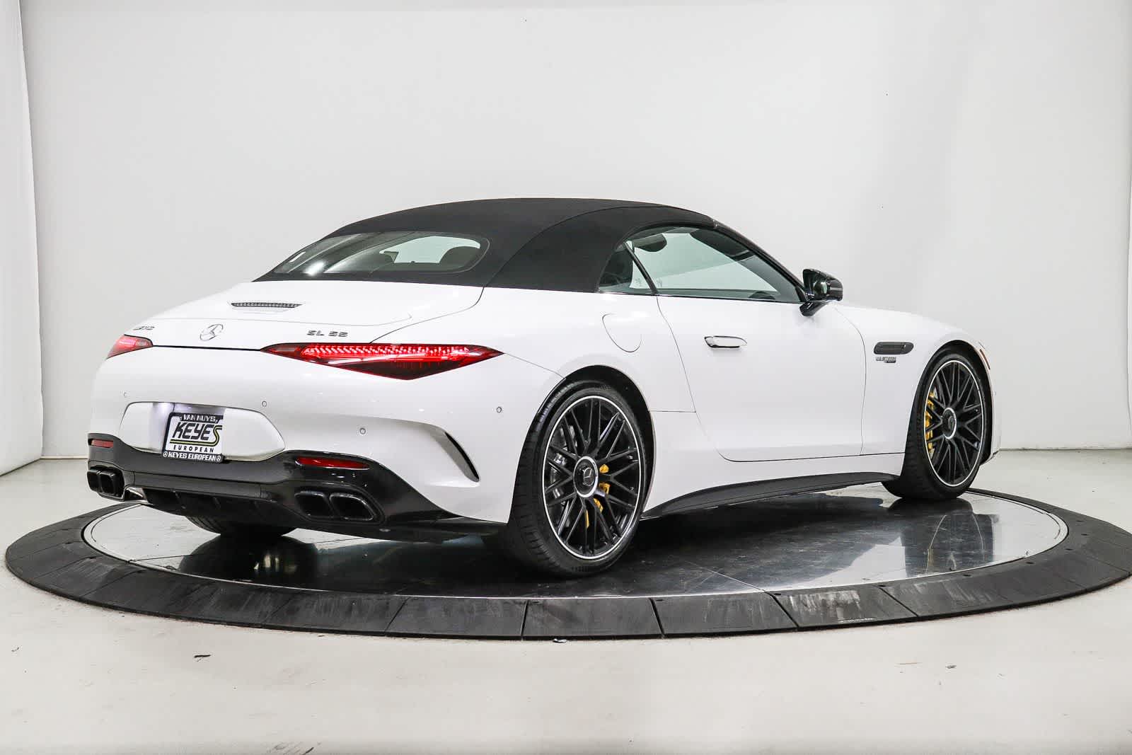 Thumbnail: 2022 Mercedes-Benz SL-Class - 4