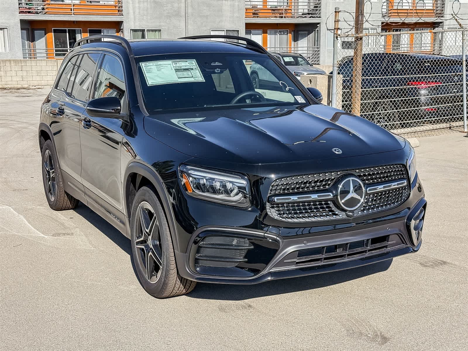 Thumbnail: 2026 Mercedes-Benz GLB - 3