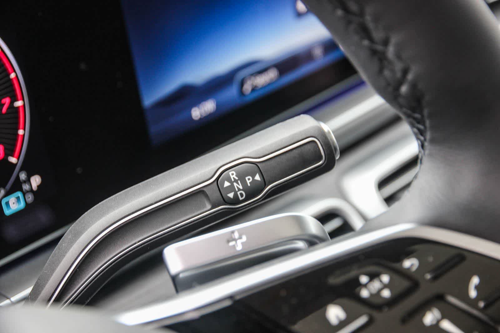Thumbnail: 2026 Mercedes-Benz GLE - 21