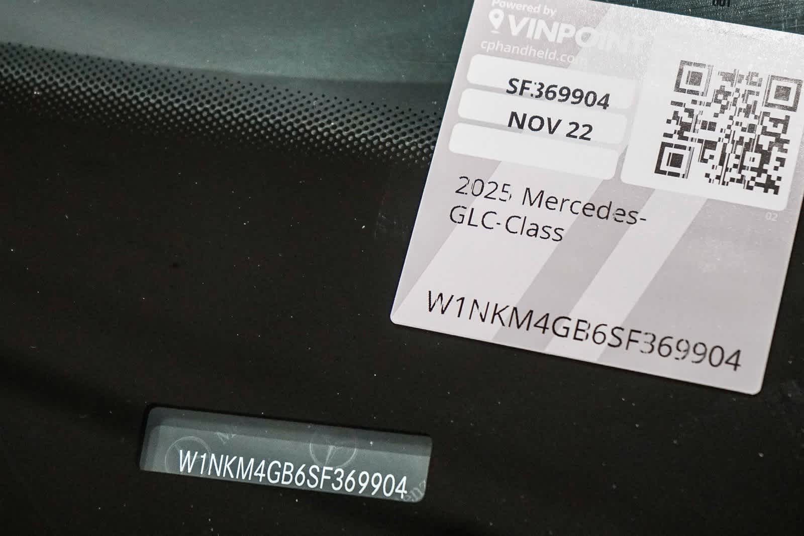 Thumbnail: 2025 Mercedes-Benz GLC - 28