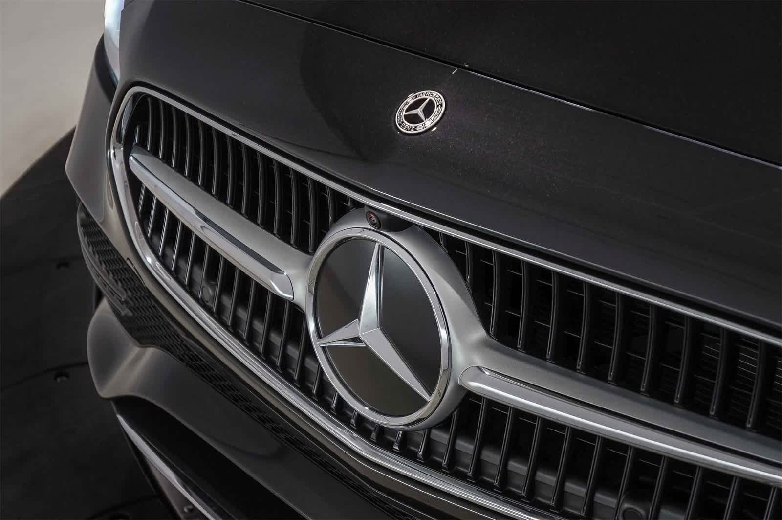 Thumbnail: 2025 Mercedes-Benz C-Class - 9