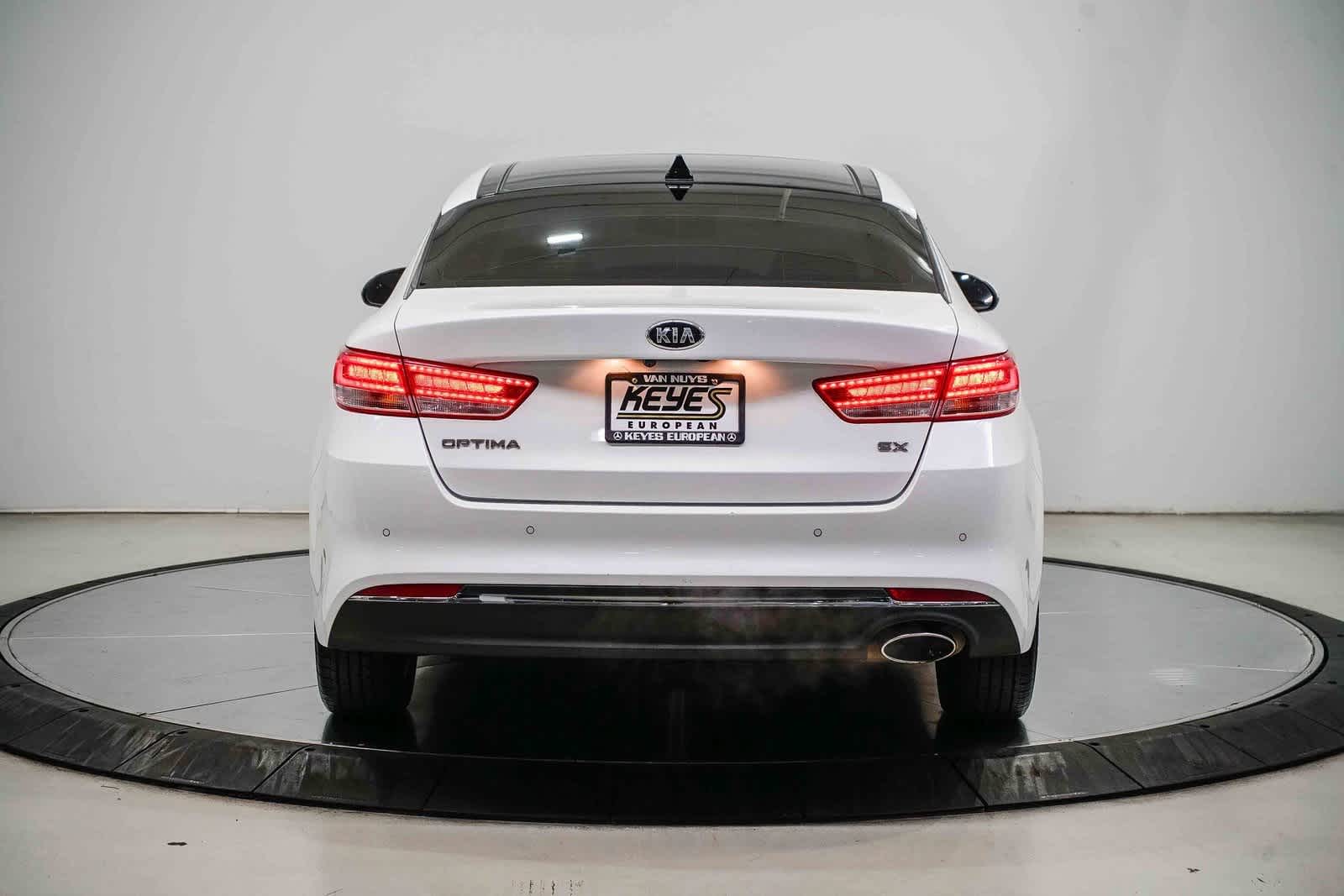 Thumbnail: 2018 Kia Optima - 3