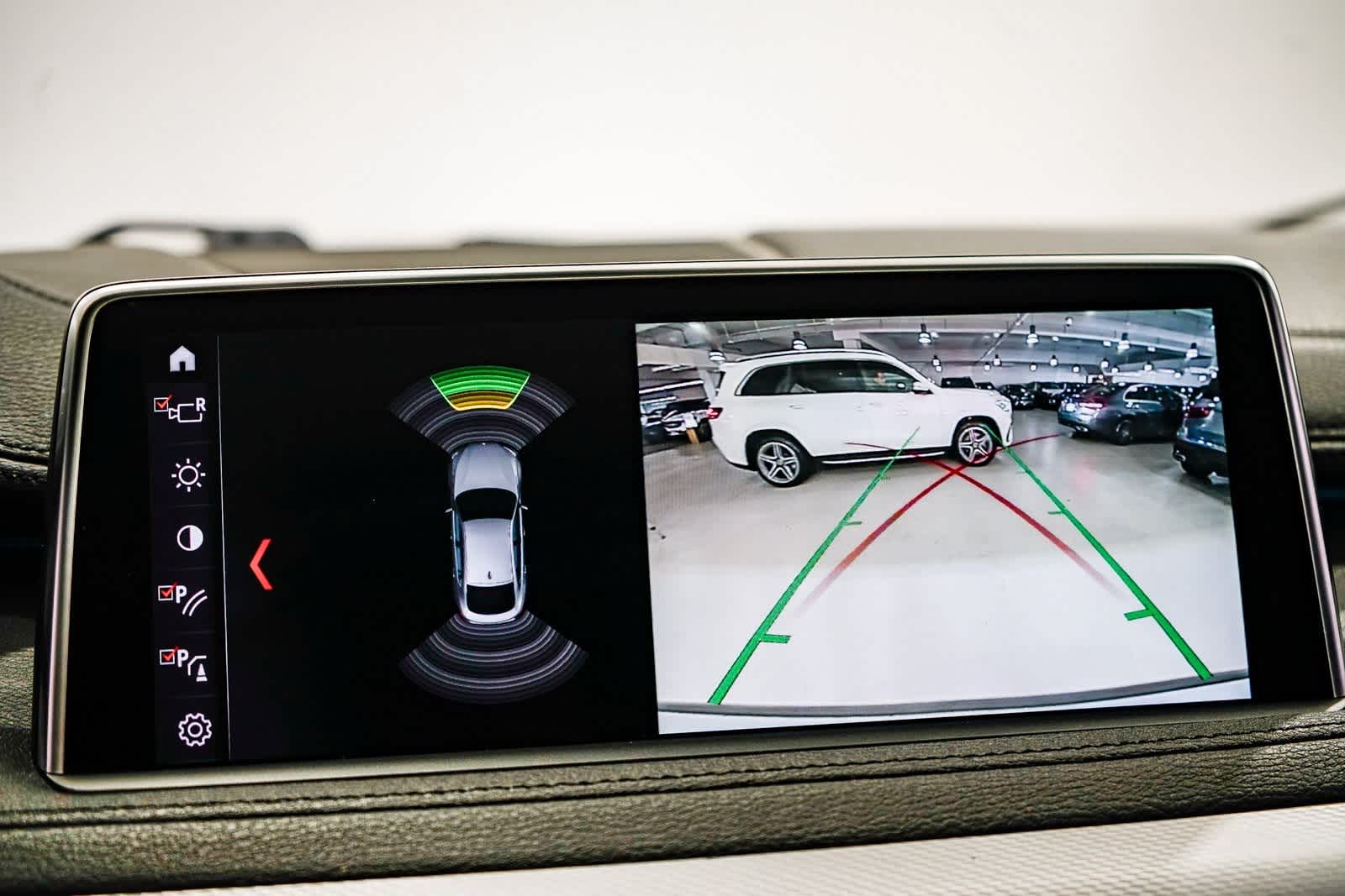 Thumbnail: 2019 BMW X6 - 24