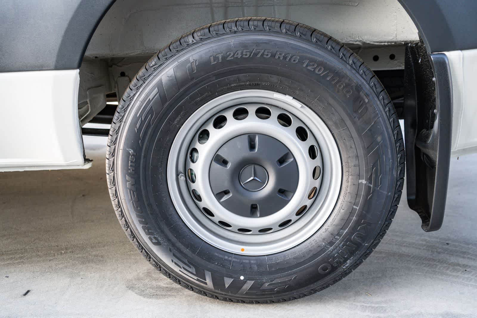 Thumbnail: 2026 Mercedes-Benz Sprinter - 8