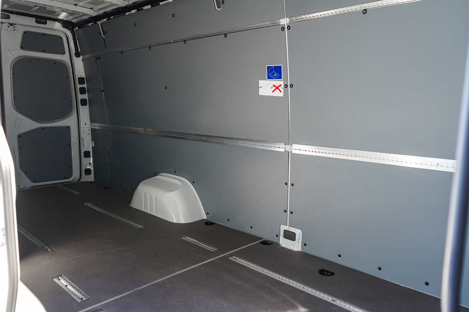 Thumbnail: 2026 Mercedes-Benz Sprinter - 17