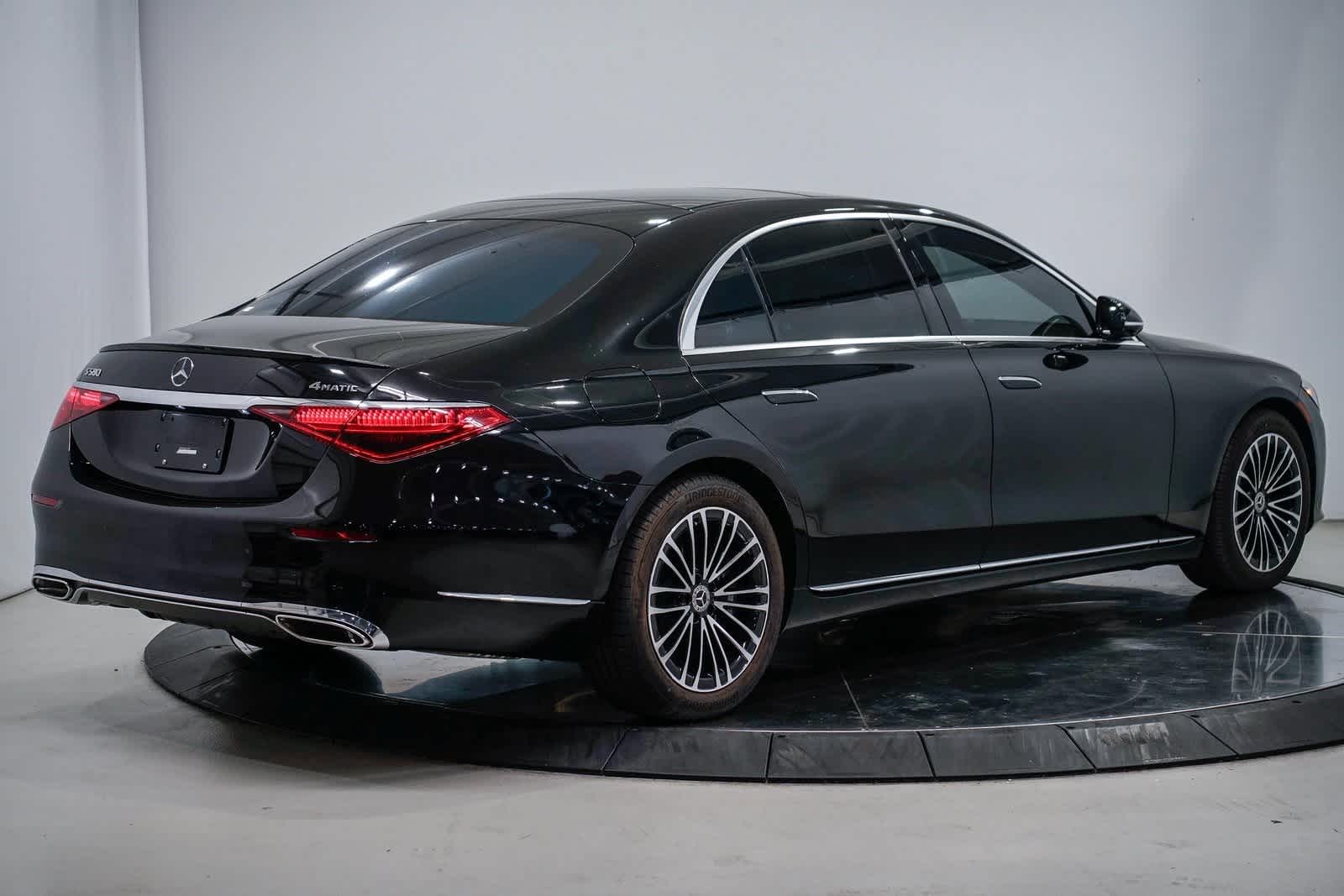 Thumbnail: 2024 Mercedes-Benz S-Class - 4