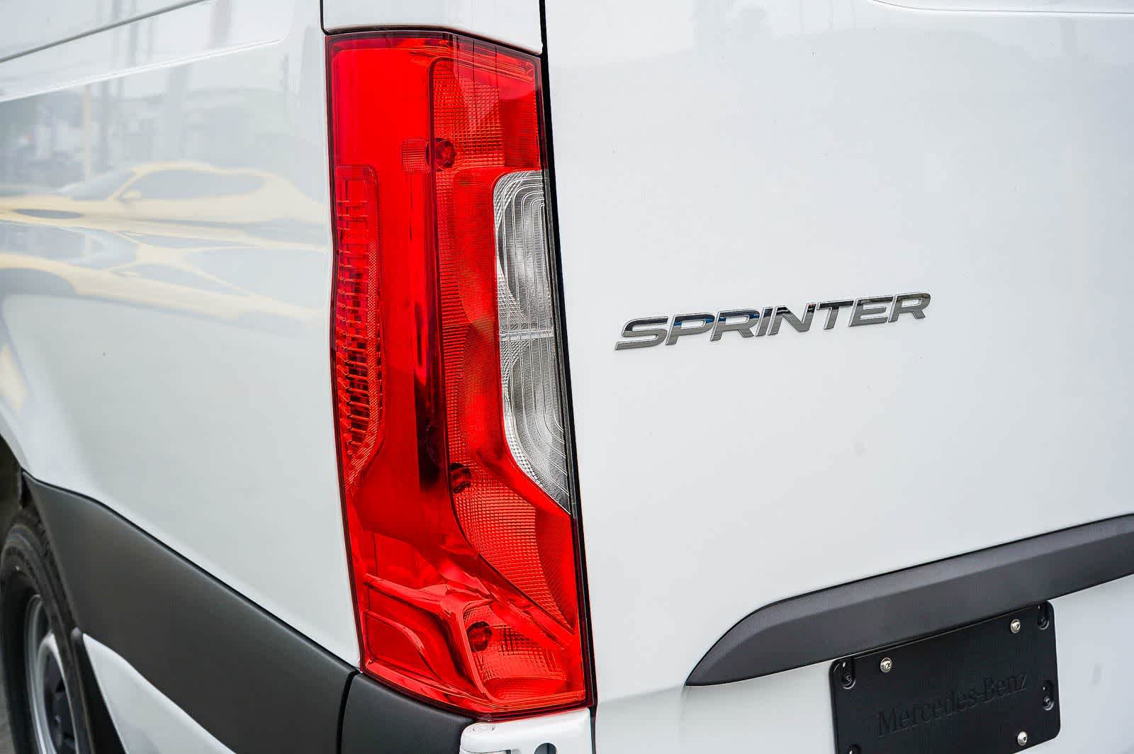 Thumbnail: 2026 Mercedes-Benz Sprinter - 7