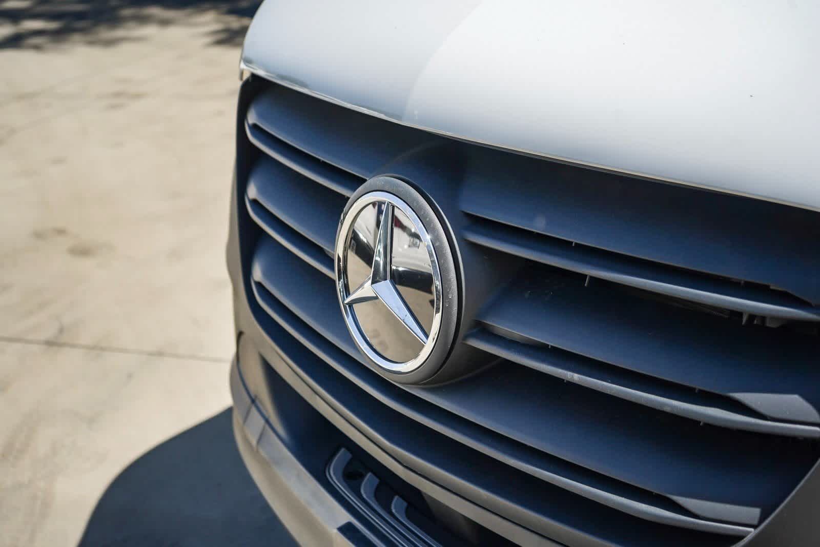 Thumbnail: 2024 Mercedes-Benz eSprinter - 8