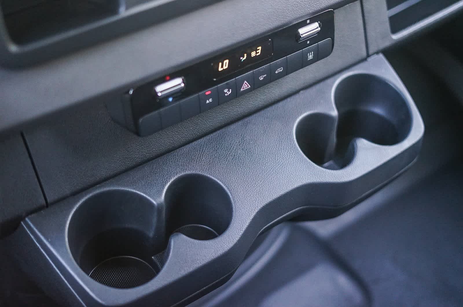 Thumbnail: 2024 Mercedes-Benz eSprinter - 23