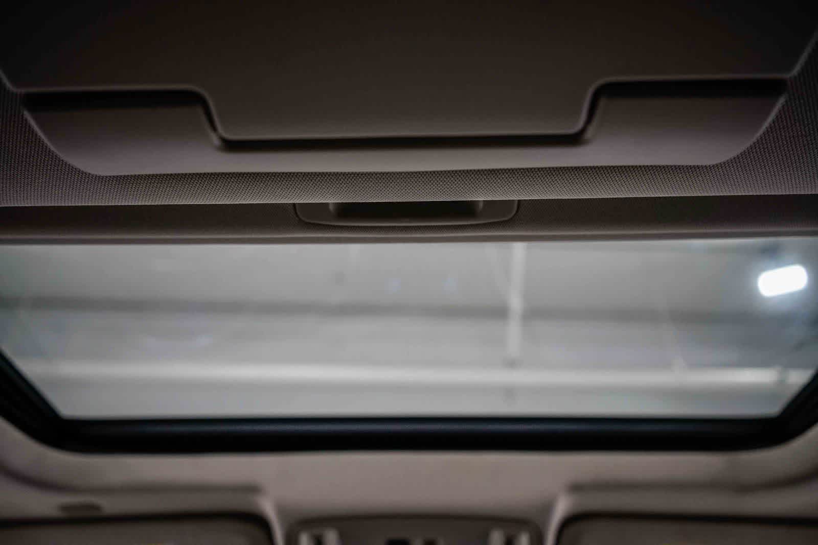 Thumbnail: 2018 Cadillac Escalade - 10