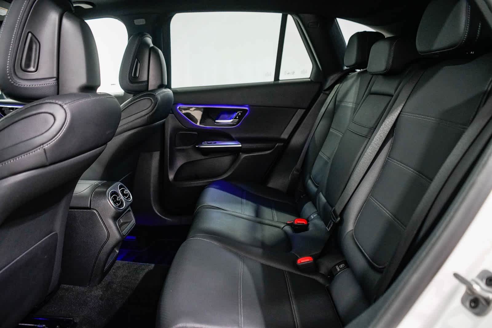 Thumbnail: 2025 Mercedes-Benz GLC - 18