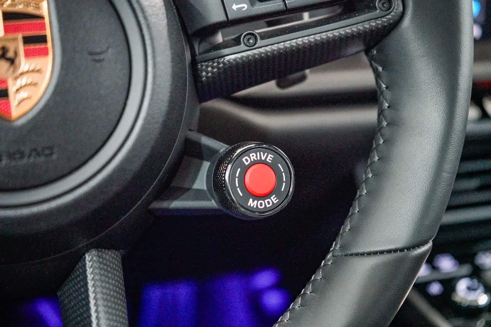 Thumbnail: 2025 Porsche 911 - 28