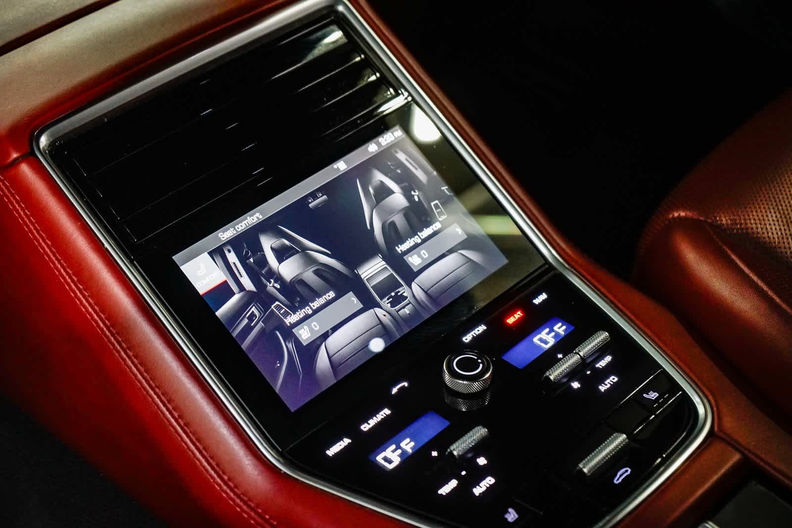 Thumbnail: 2018 Porsche Panamera - 19