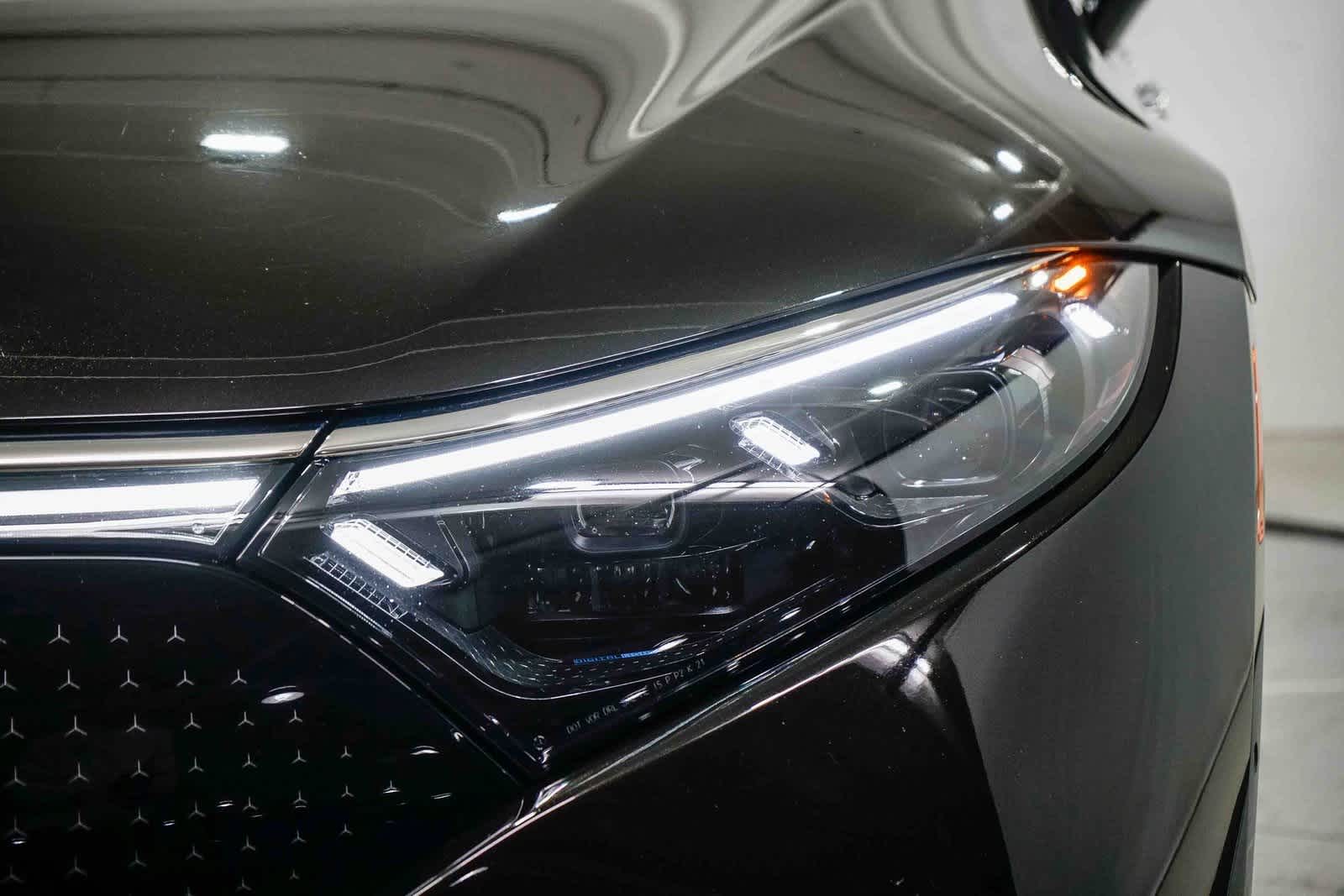 Thumbnail: 2023 Mercedes-Benz EQS - 7