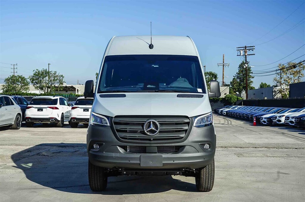 New 2026 Mercedes-Benz Sprinter Van