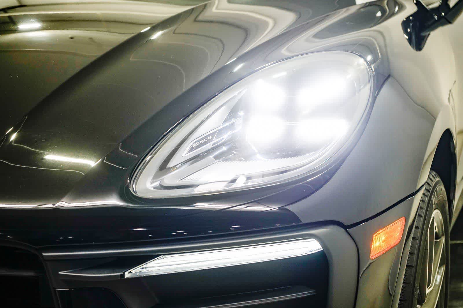 Thumbnail: 2024 Porsche Macan - 7