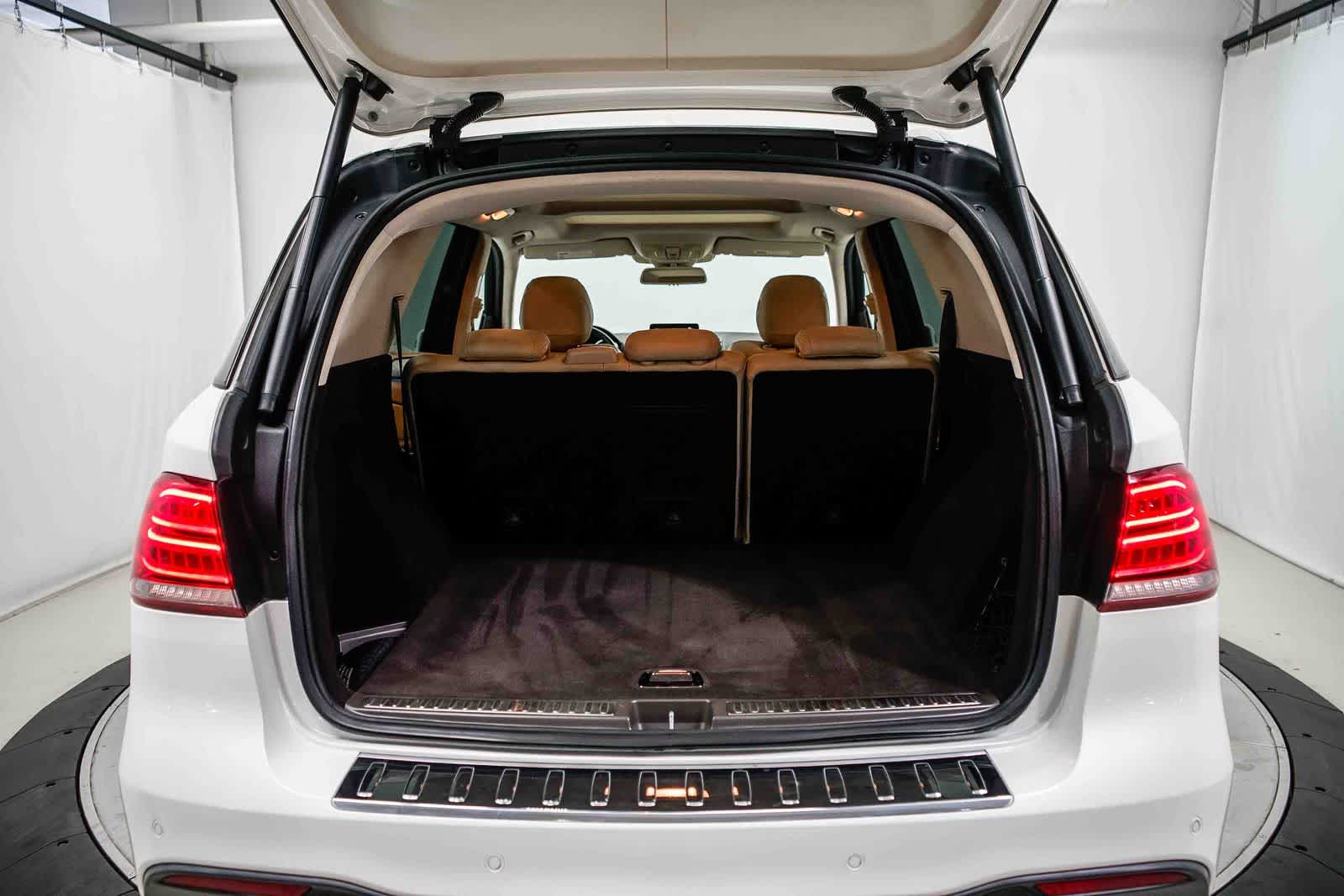 Thumbnail: 2017 Mercedes-Benz GLE - 26