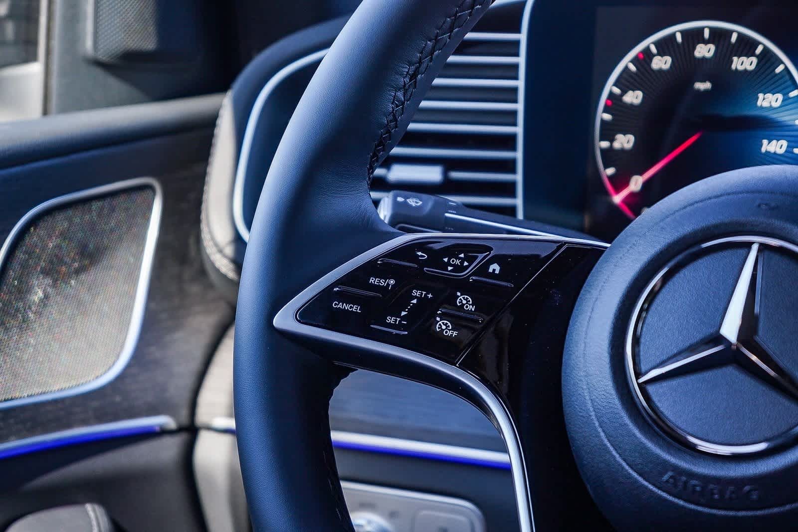 Thumbnail: 2026 Mercedes-Benz GLE - 17