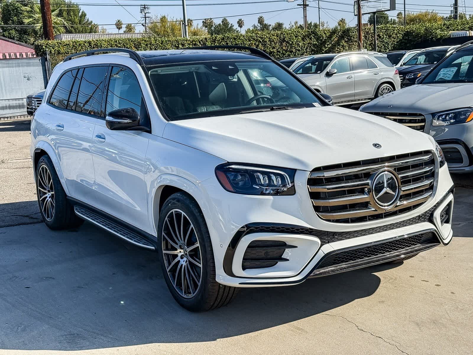 Thumbnail: 2026 Mercedes-Benz GLS - 3