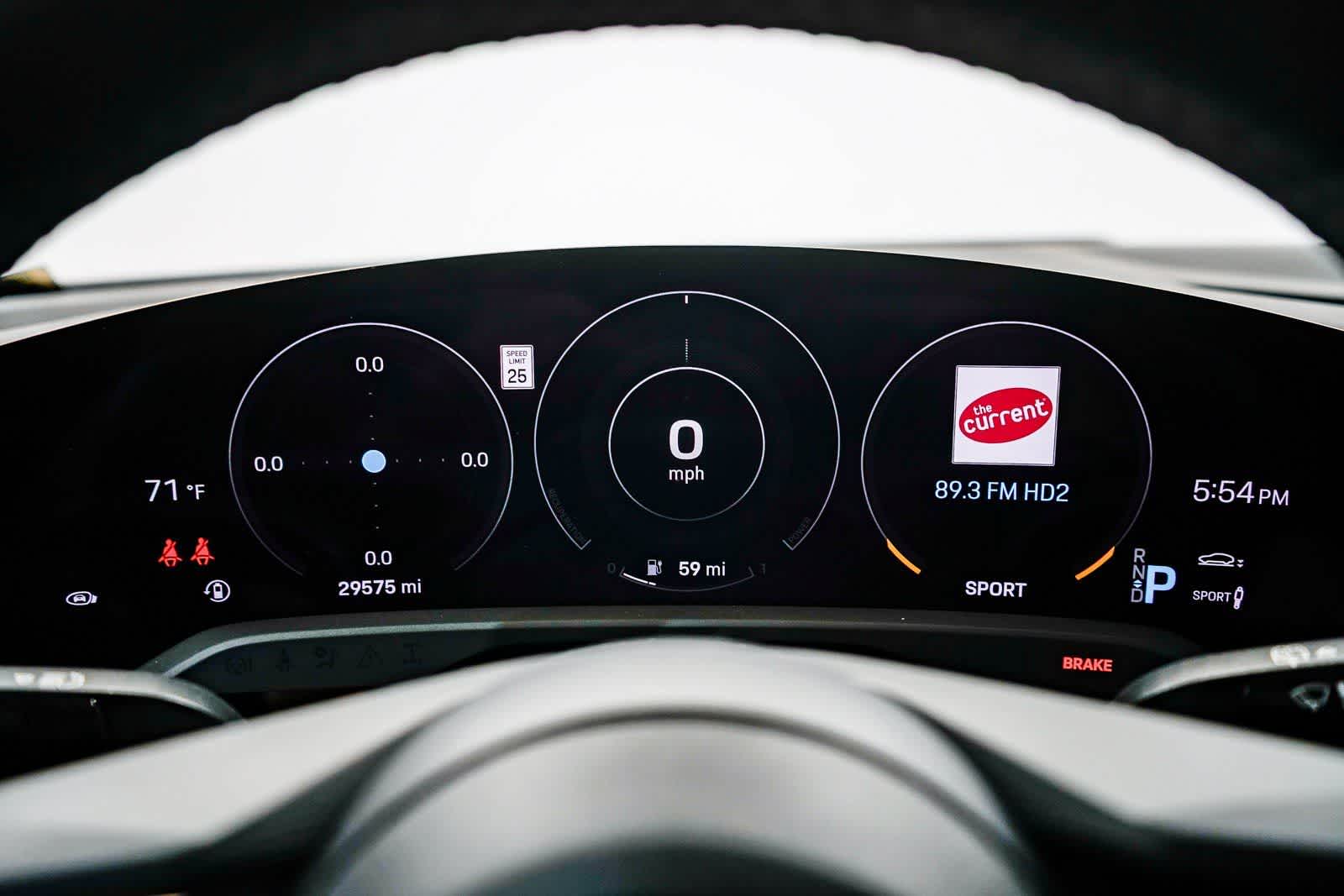 Thumbnail: 2023 Porsche Taycan - 28