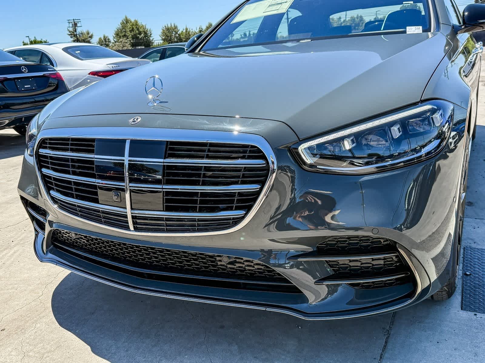 Thumbnail: 2025 Mercedes-Benz S-Class - 11