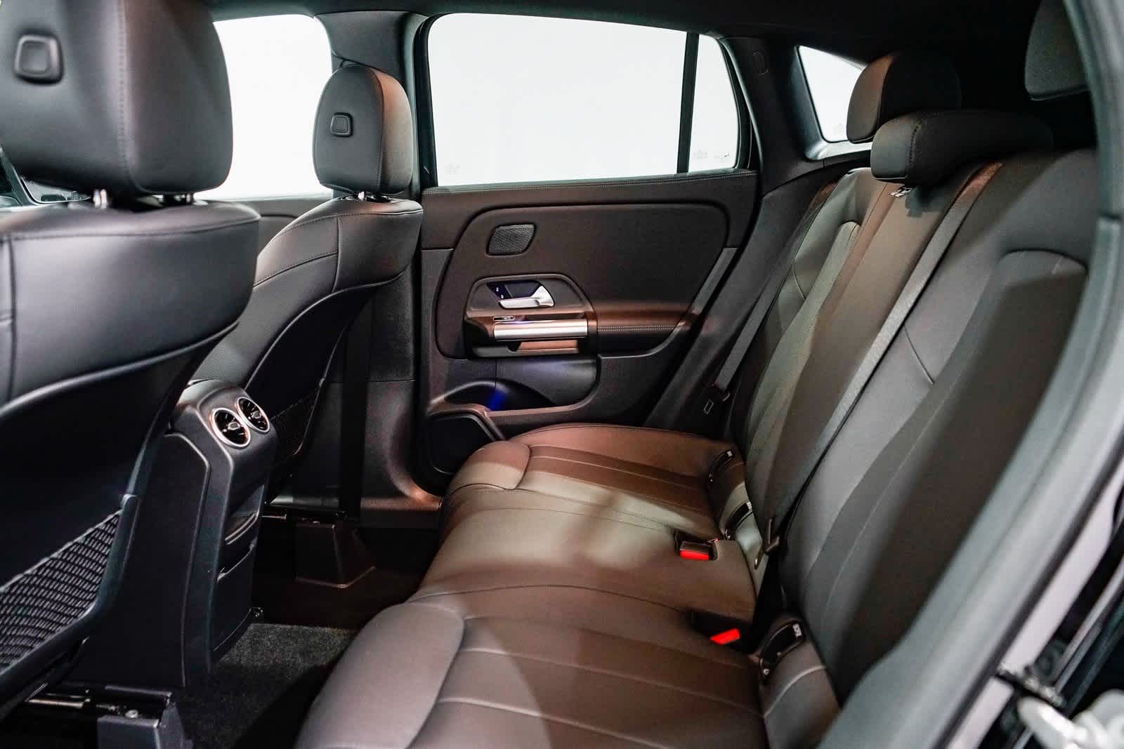 Thumbnail: 2025 Mercedes-Benz GLA - 17