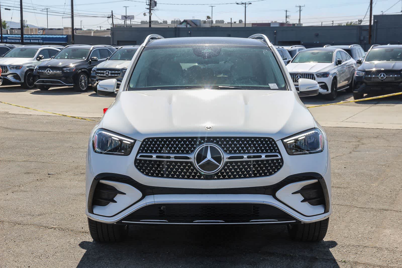 Thumbnail: 2026 Mercedes-Benz GLE - 2